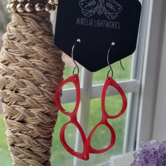 Cat eye frames laser cut dangle earrings - Picture 13 of 13